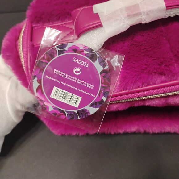 ION Faux Fur Train Case – Dark Magenta – New with Tags - Picture 3 of 14